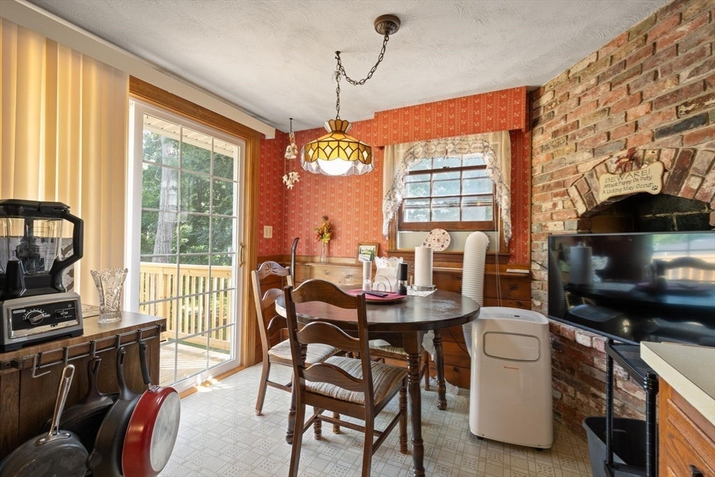 35 Marston St, Tewksbury, MA Photo #9