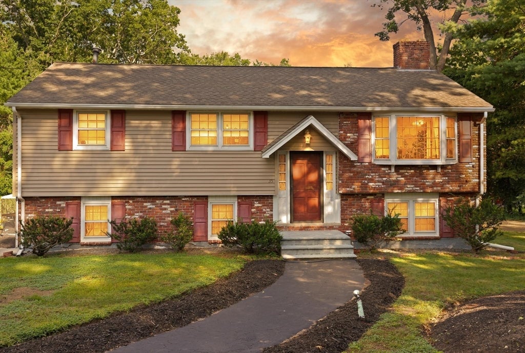 35 Marston St, Tewksbury, MA Photo #39