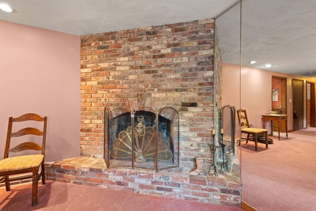 35 Marston St, Tewksbury, MA Photo #11