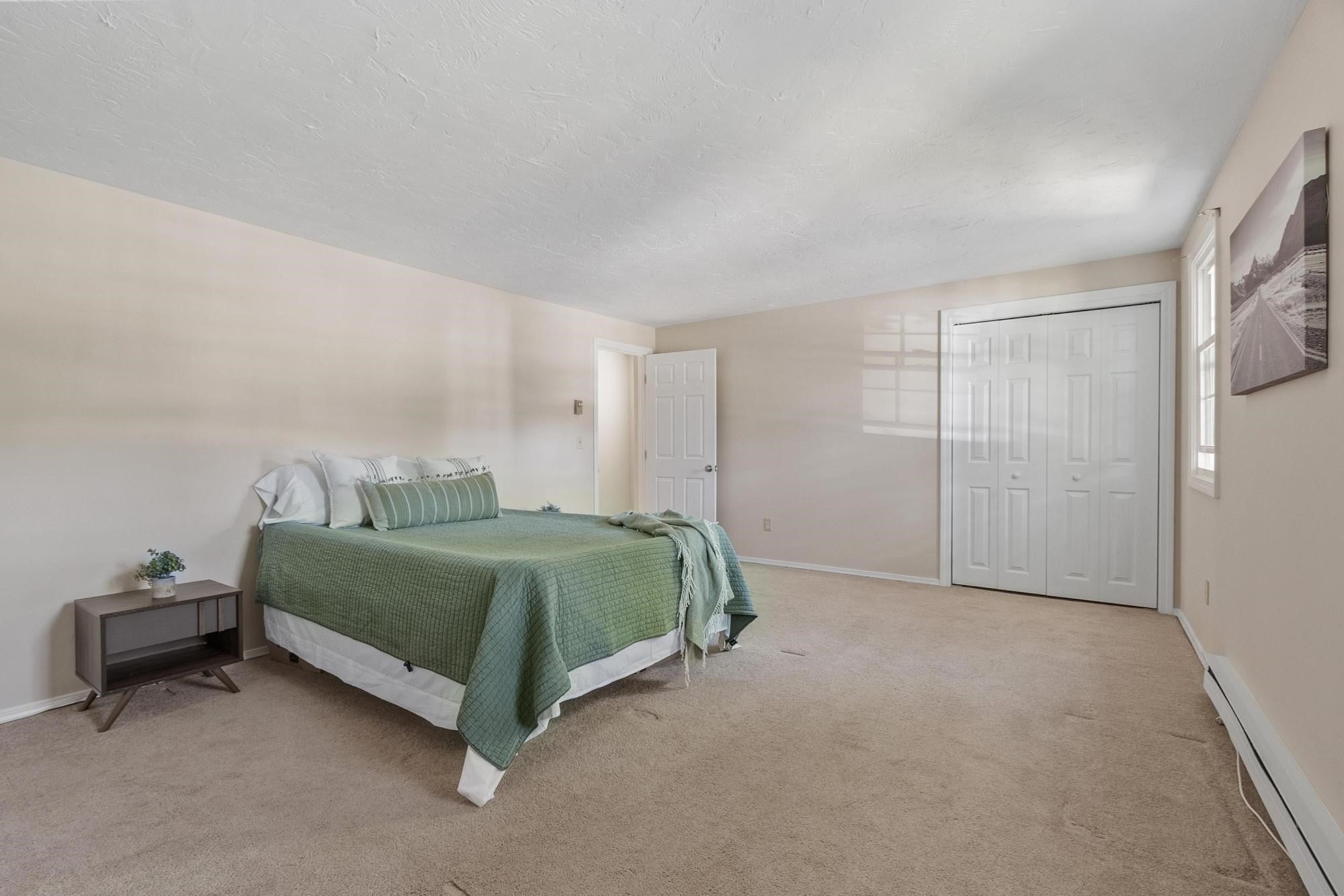 15 Tiffany Cir #15, Millbury, MA Photo #21