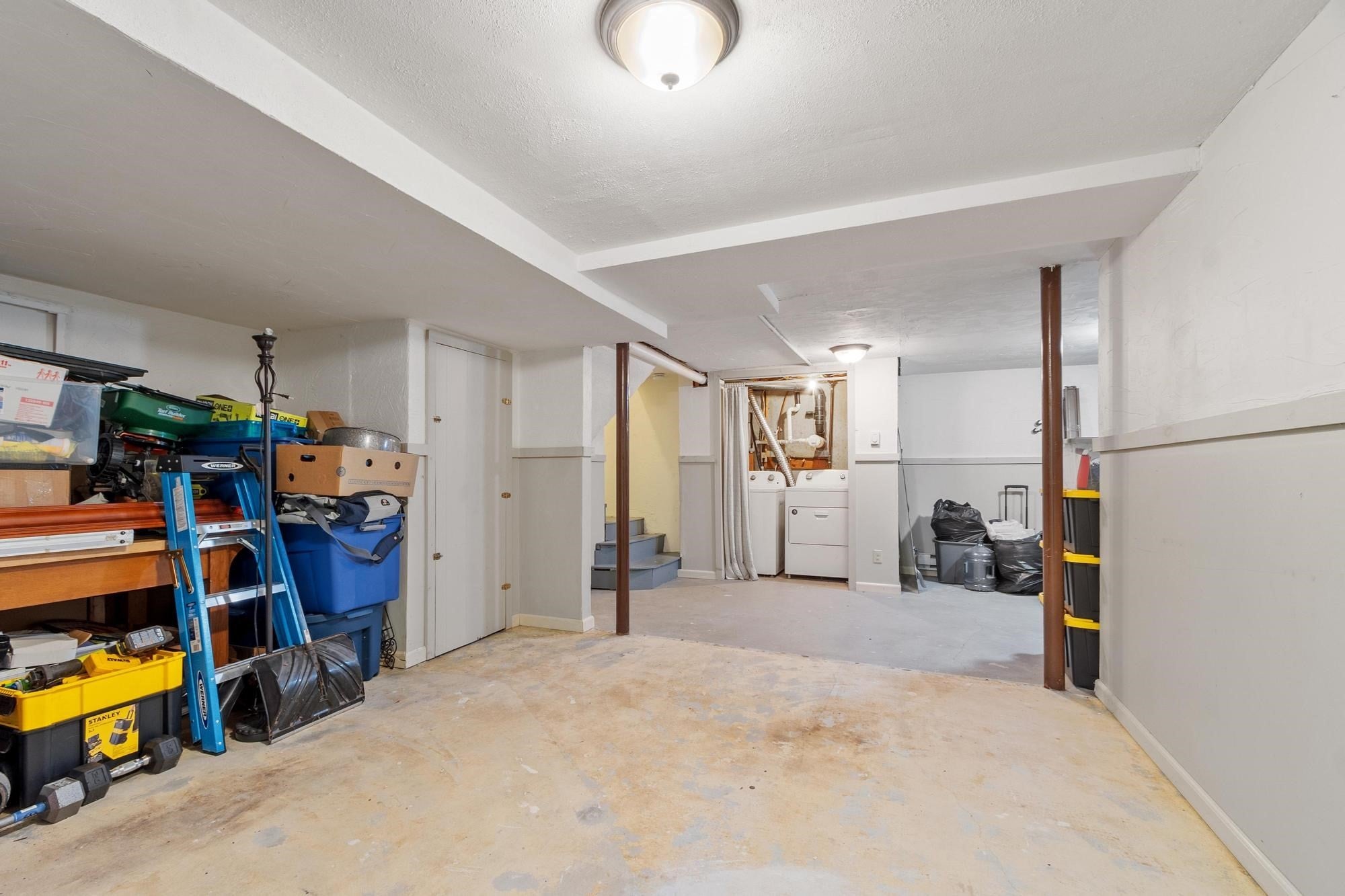 15 Tiffany Cir #15, Millbury, MA Photo #28