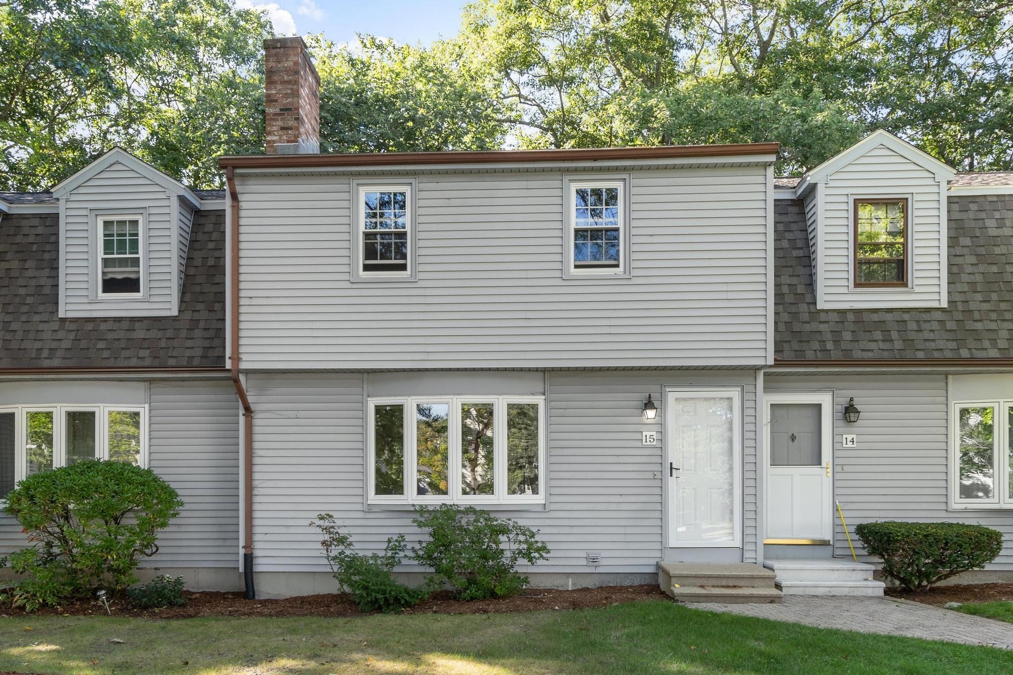 15 Tiffany Cir #15, Millbury, MA Photo #1