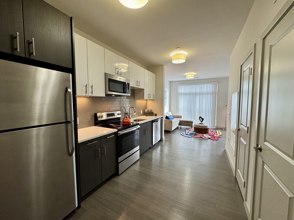 99 Tremont St U205