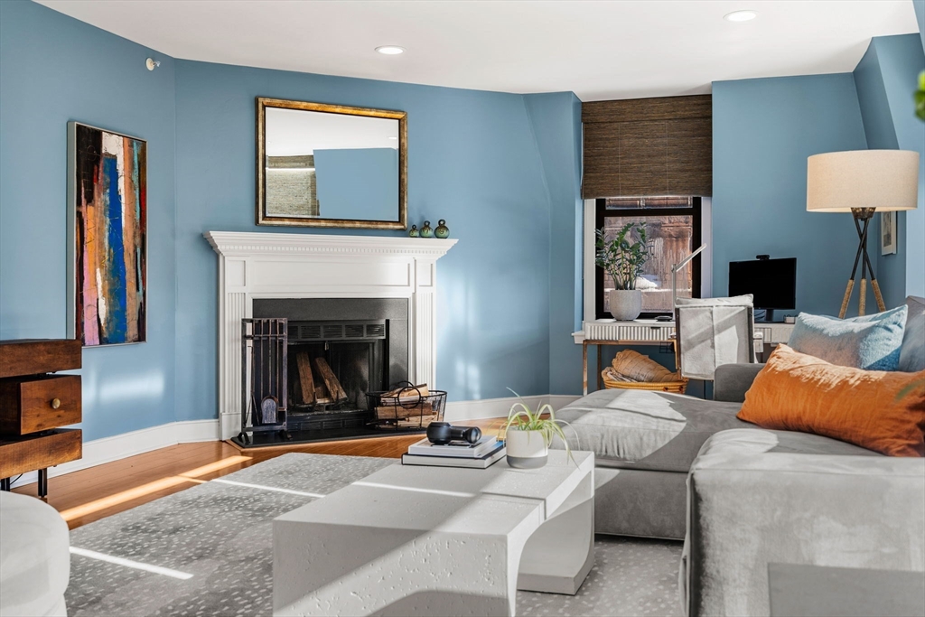 201 Newbury Street 405