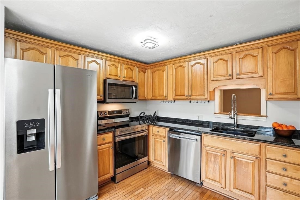 6 Fieldstone St 6