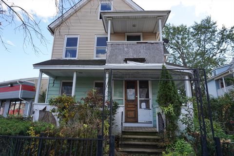 327 Orange Springfield MA 01040