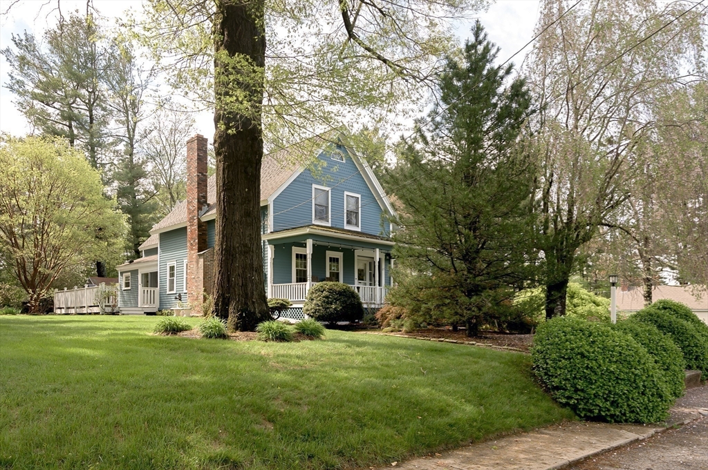 27 Water St