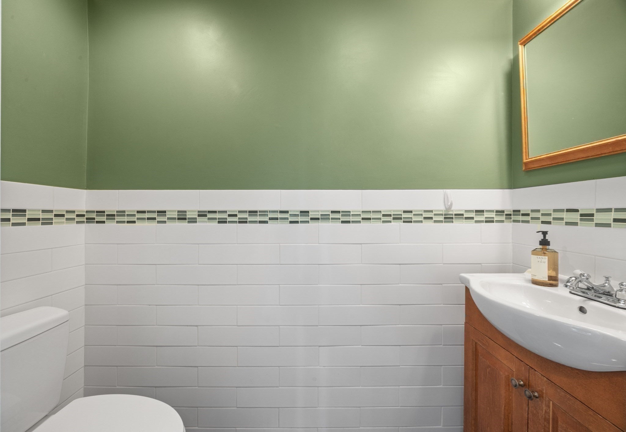 102 Hall Pl, Quincy, MA Photo #13