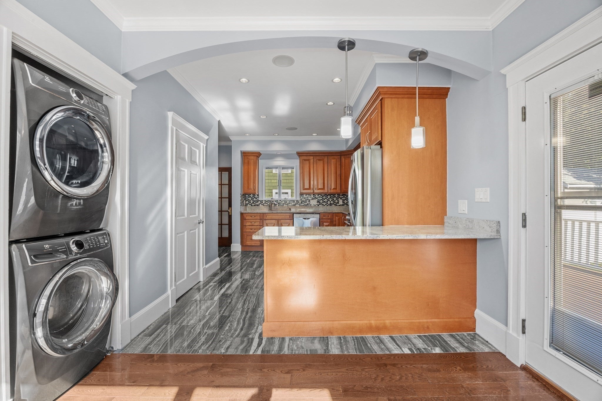 102 Hall Pl, Quincy, MA Photo #6