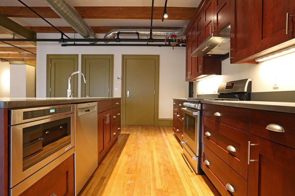 144 Lincoln Street 5