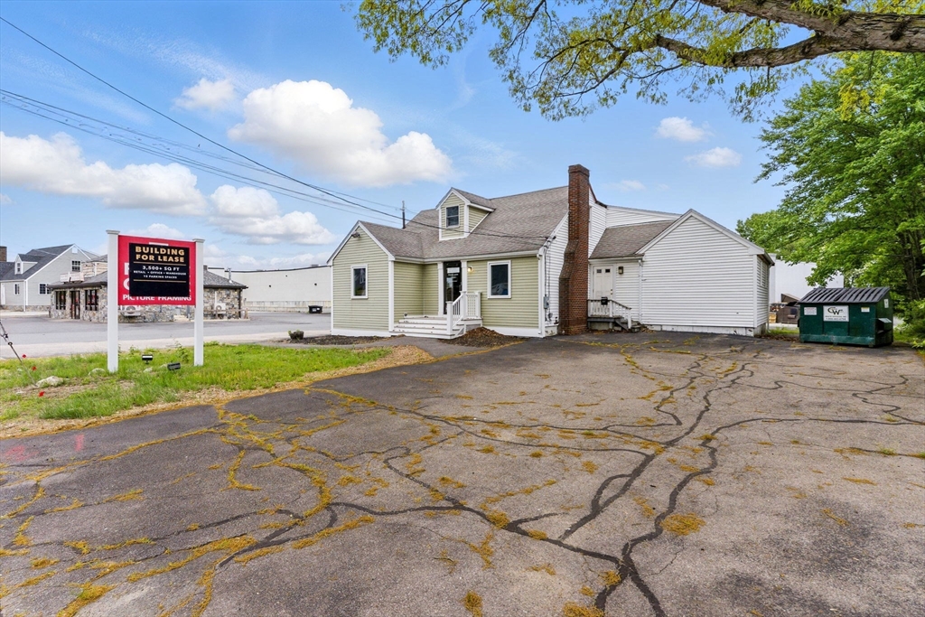 258 Dean St