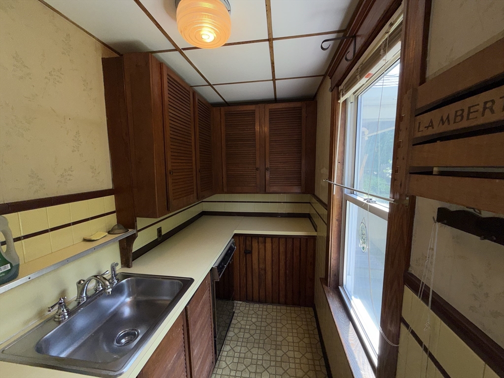 76 Paine St, Worcester, MA, 76 Paine St, Worcester, MA Photo #22