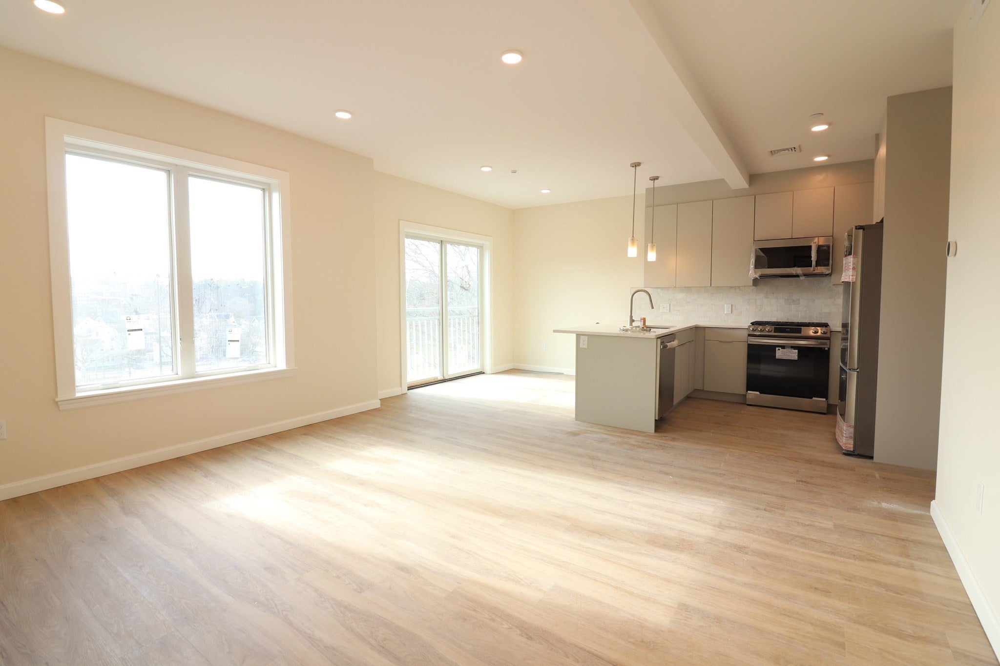 Click for 458 Washington St #307, Boston, MA slideshow Click for 458 Washington St #307, Boston, MA slideshow