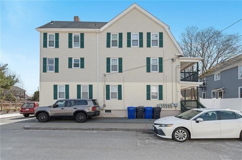 15 Thompson St Warren RI 02885