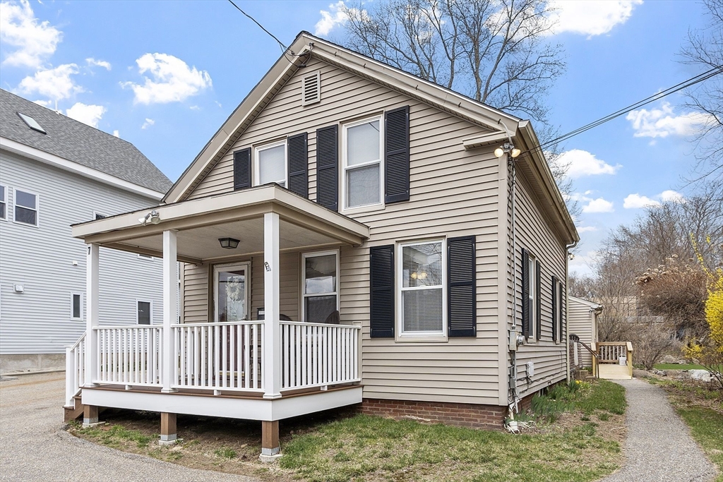 7 Maple St