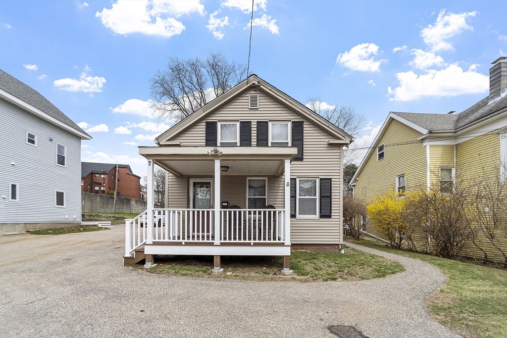 7 Maple St