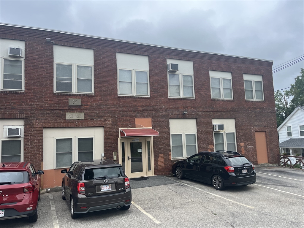 205 Chapin St A4