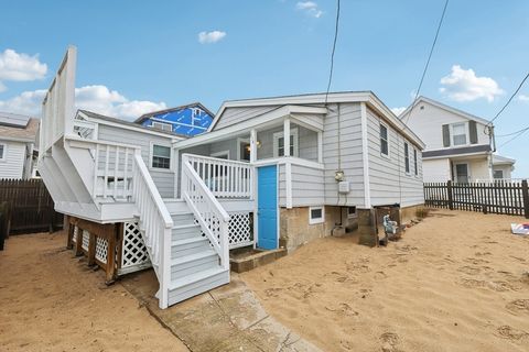 134 Central Ave Salisbury MA 01952