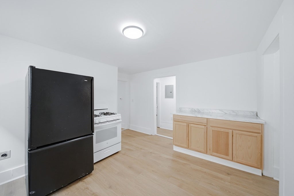 127-129 Cedar St, Haverhill, MA Photo #11