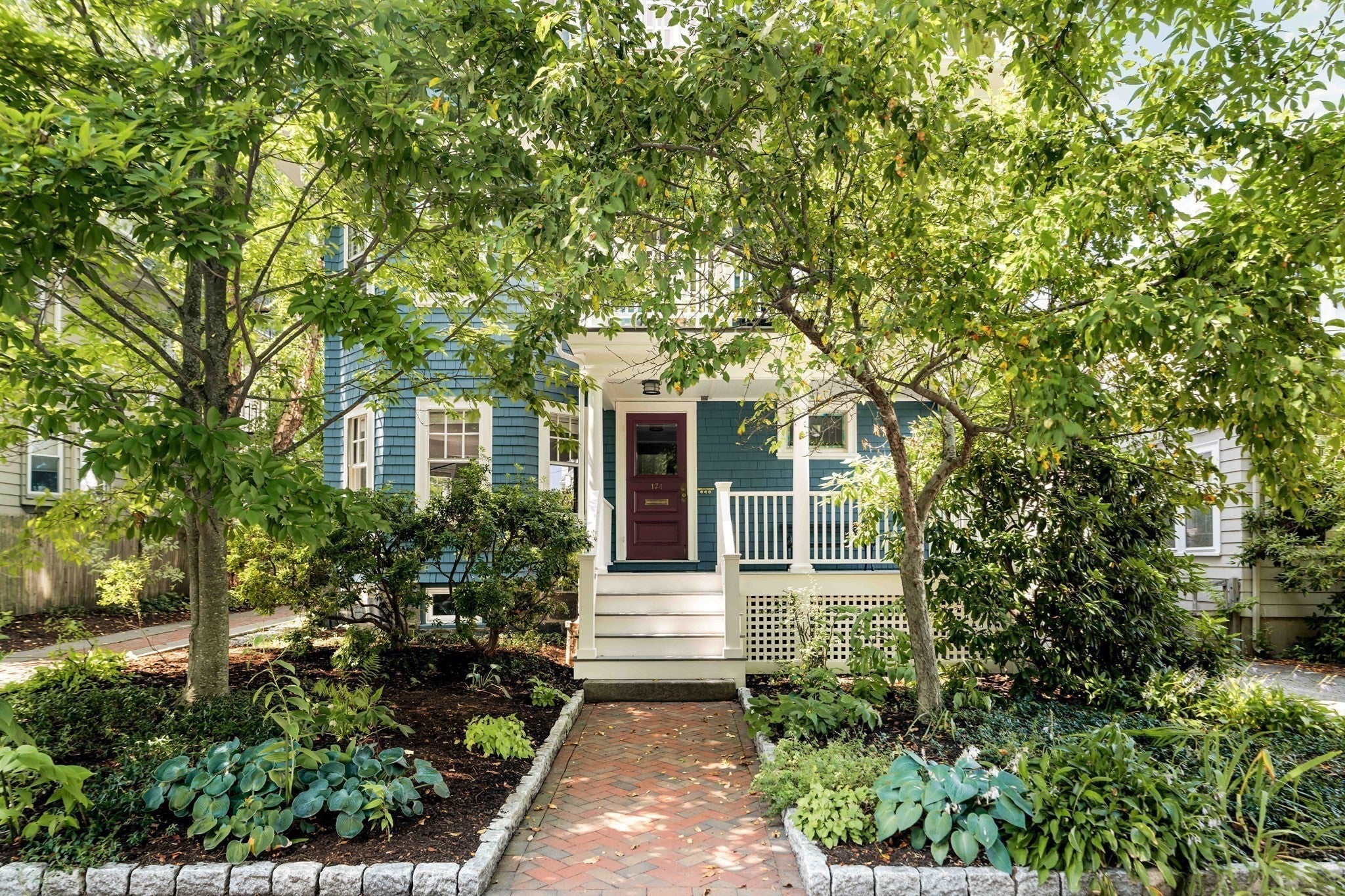 Photo of 174 Lexington Avenue, Cambridge, MA