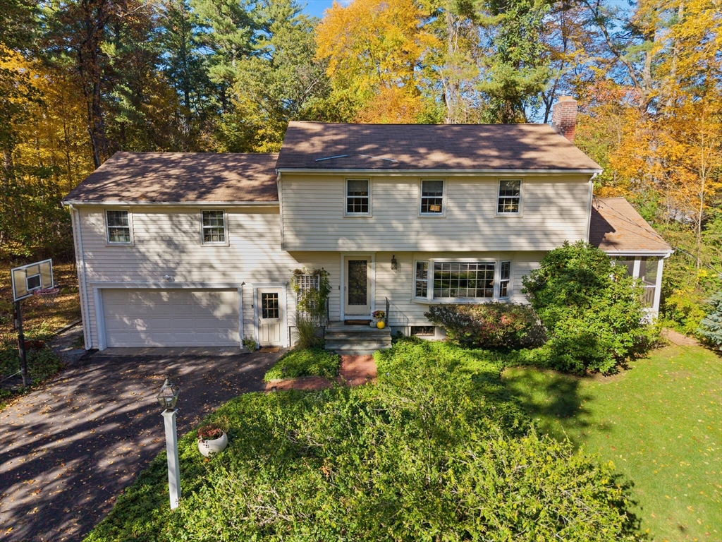 16 Blacksmith Dr