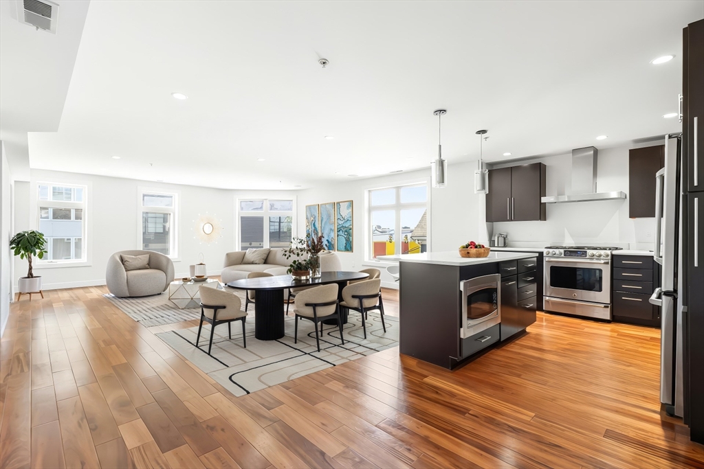 112 W Ninth Unit 2