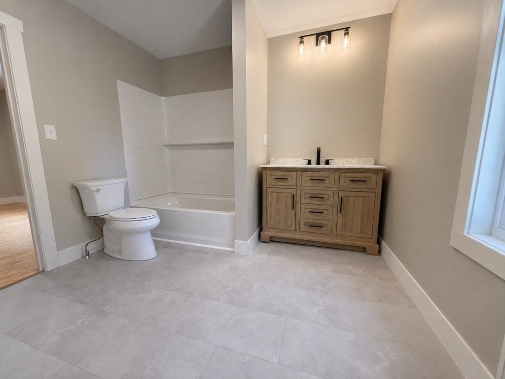 145 Chace ST, Fall River, MA Photo #10