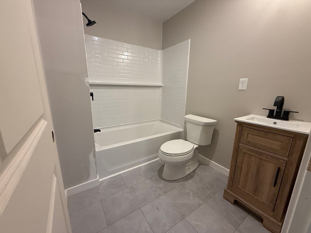 145 Chace ST, Fall River, MA Photo #23