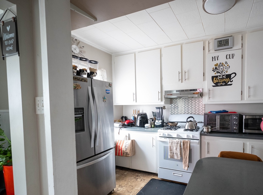 15 North Bassett Rd