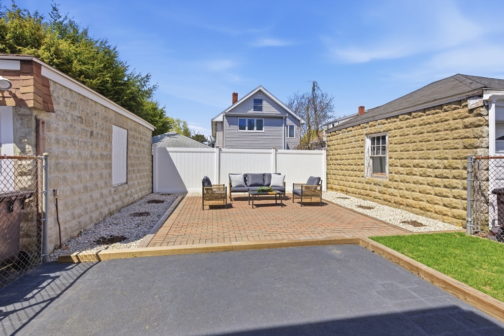 48-50 Amsden ST #50, Arlington, MA Photo #6
