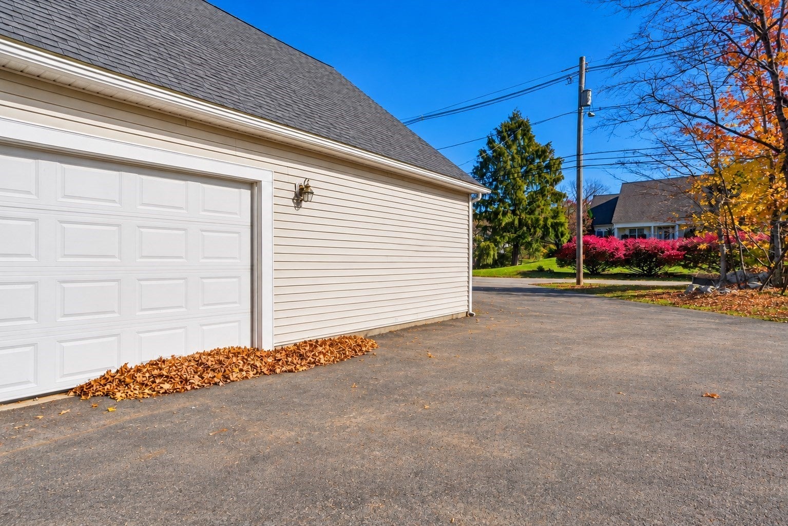 563 Old Post Road
