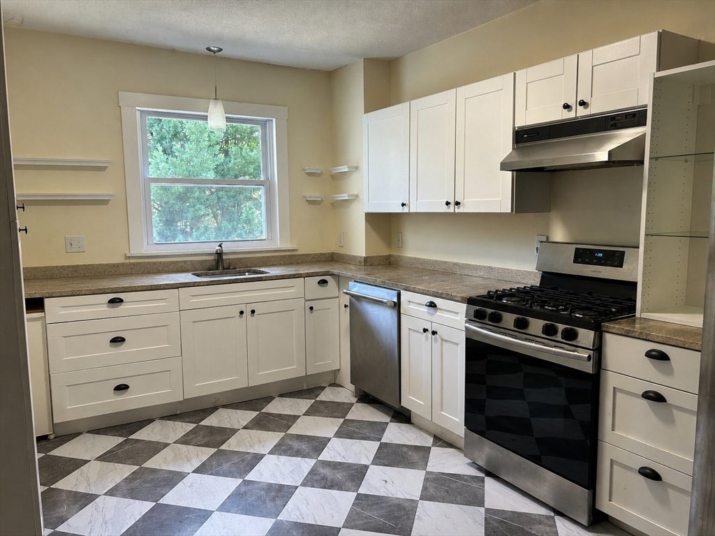 79 Church St #1, Winchester, MA, 79 Church St #1, Winchester, MA Photo #5