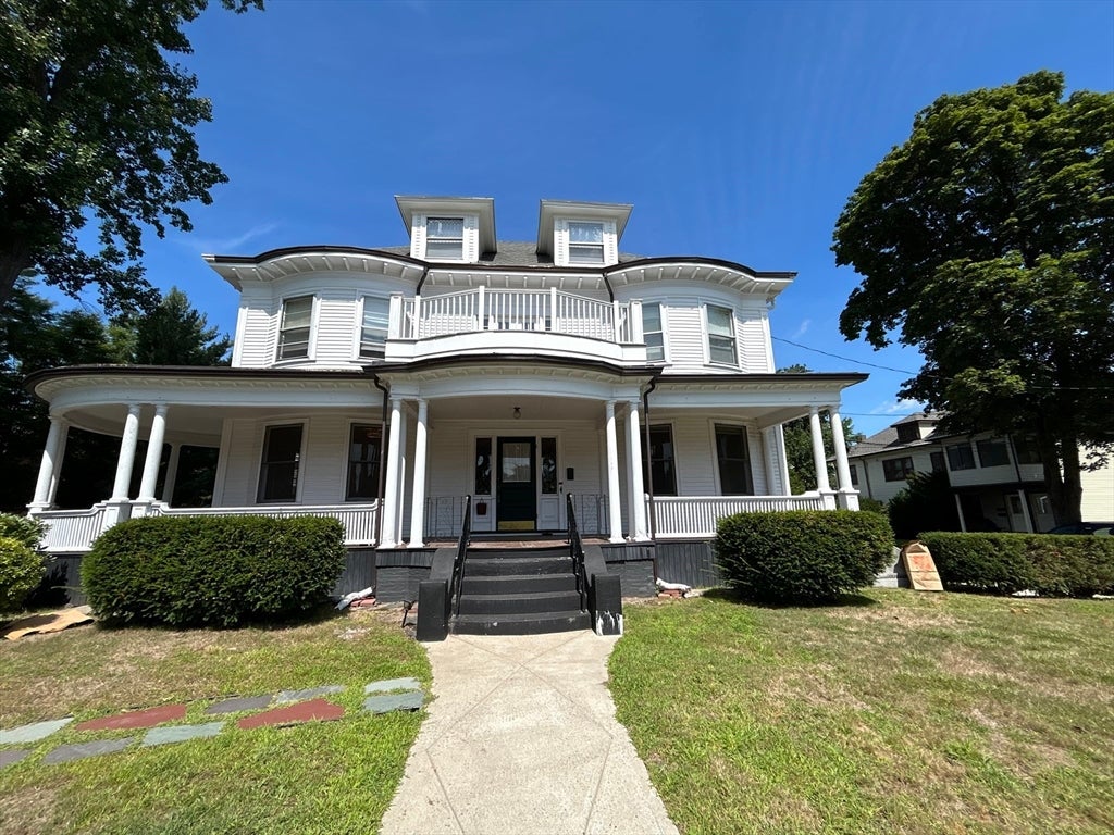 Photo of 79 Church St, Winchester, MA