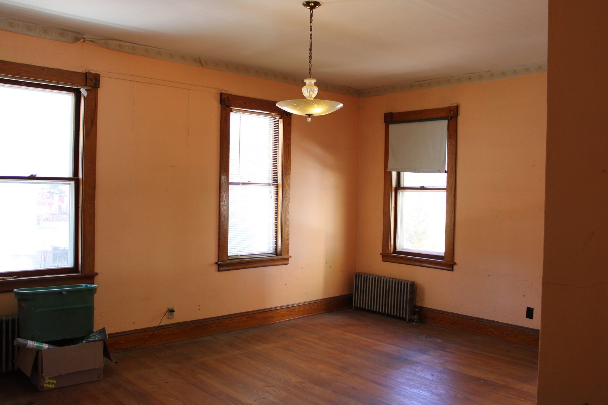 19 Walnut Ave