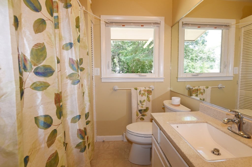 12 Twelfth Ave, Wareham, MA, 12 Twelfth Ave, Wareham, MA Photo #17