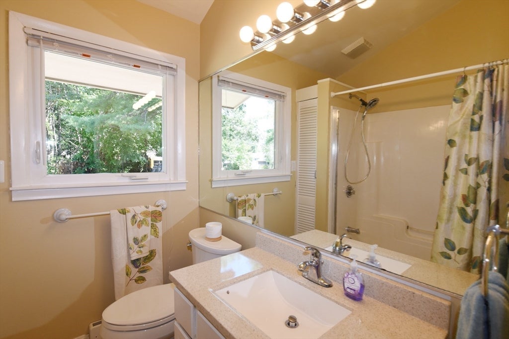 12 Twelfth Ave, Wareham, MA, 12 Twelfth Ave, Wareham, MA Photo #18