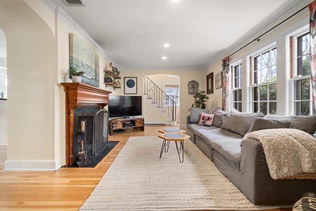 42 Alexander Rd