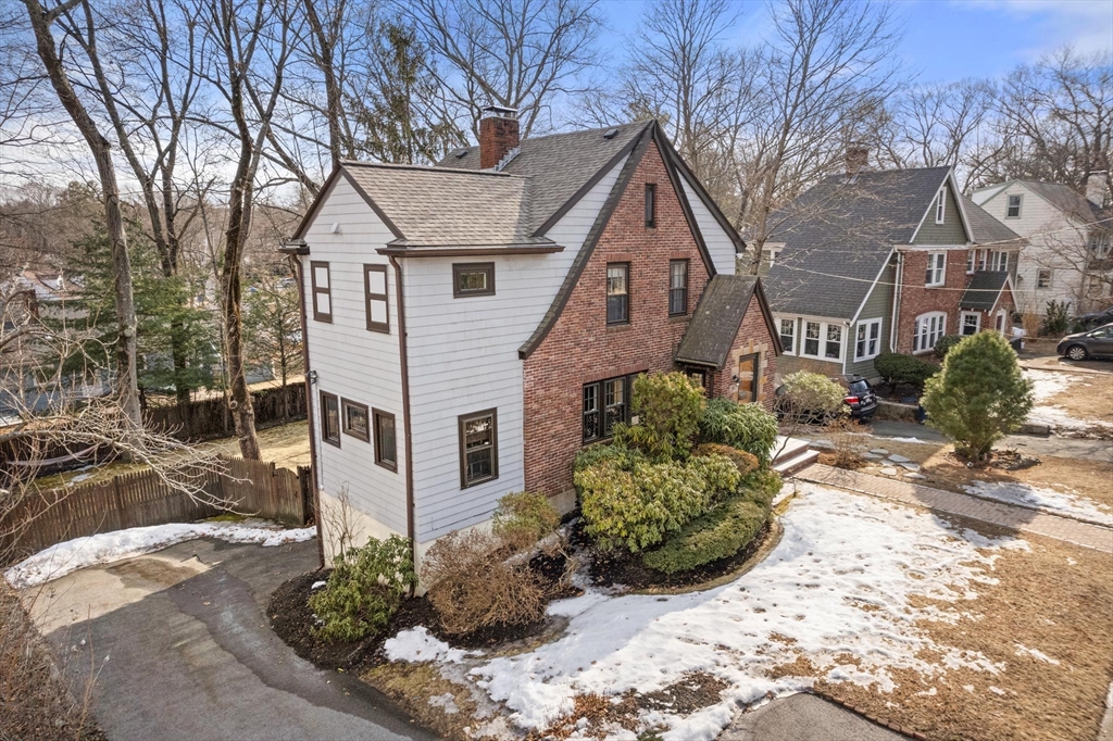 42 Alexander Rd