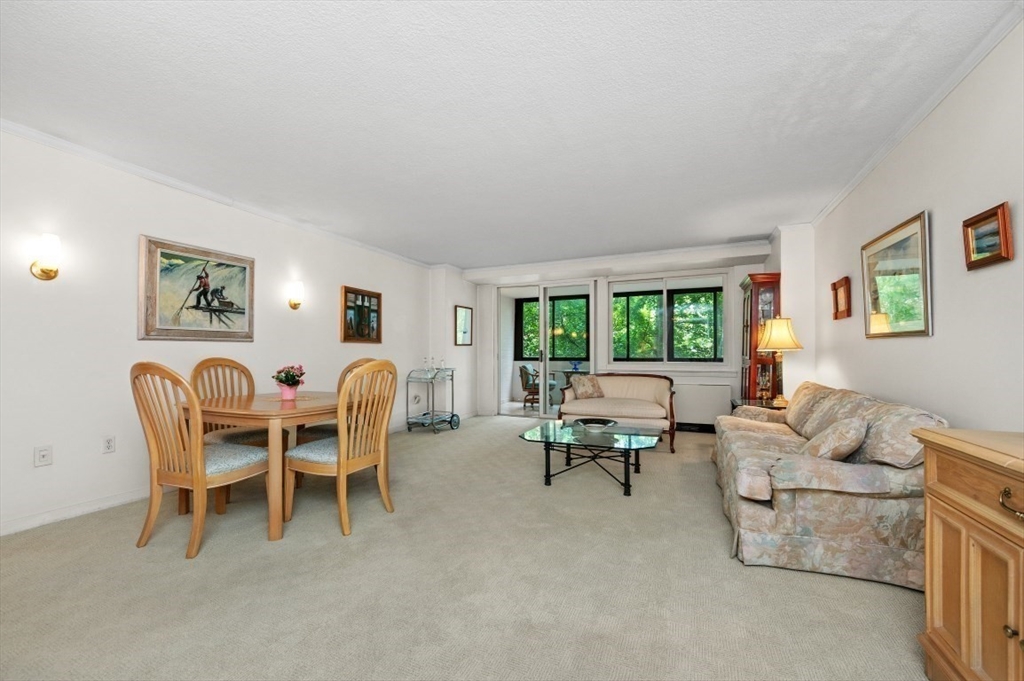 2 Hawthorne Place 2E & 2F