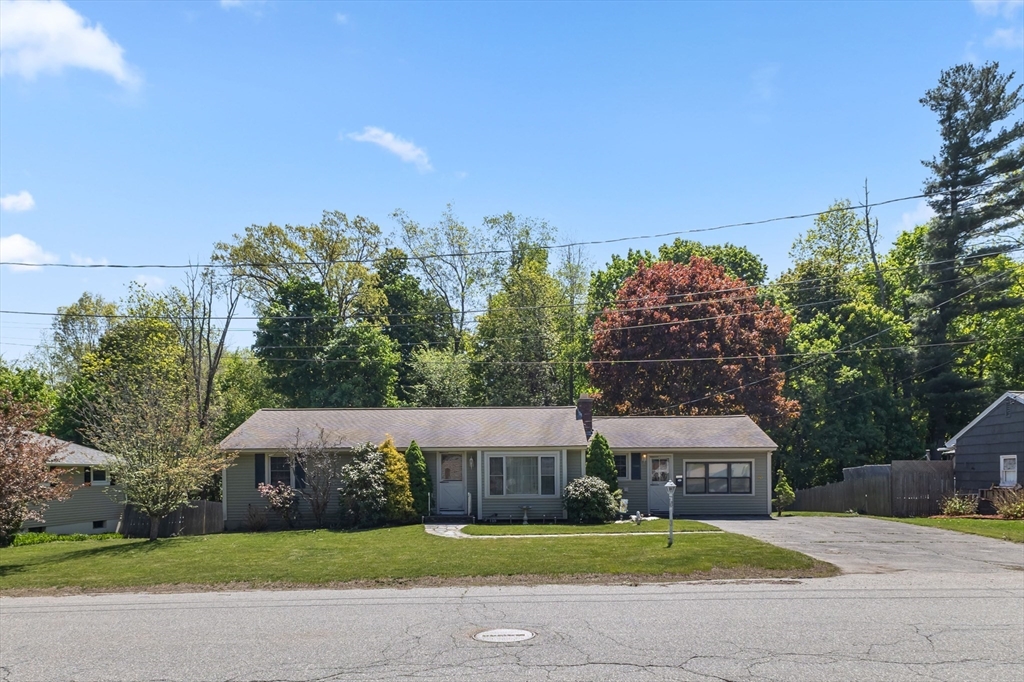 25 Kings Mountain Dr