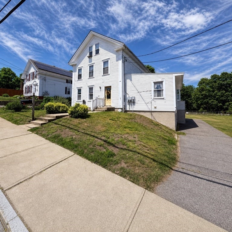 74 South St