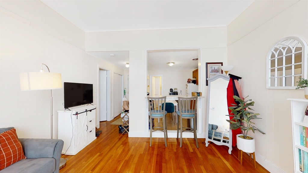 289 Beacon 6