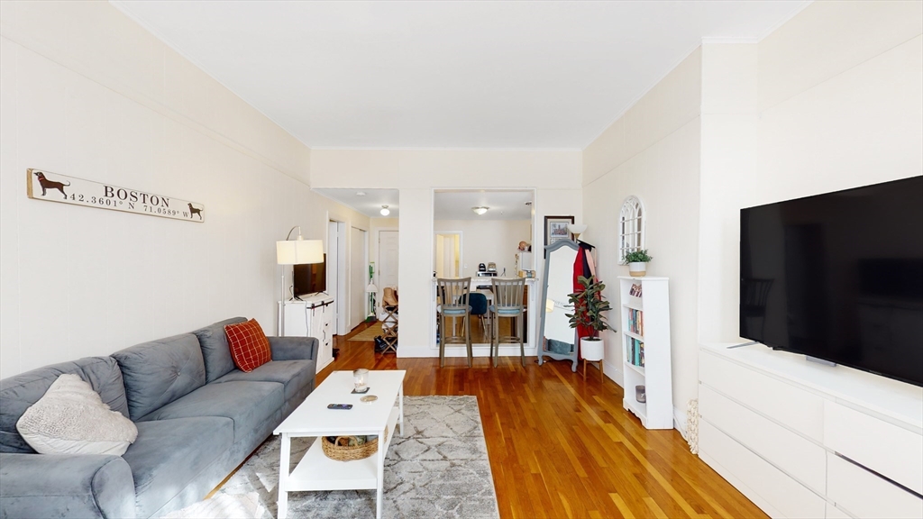 289 Beacon 6