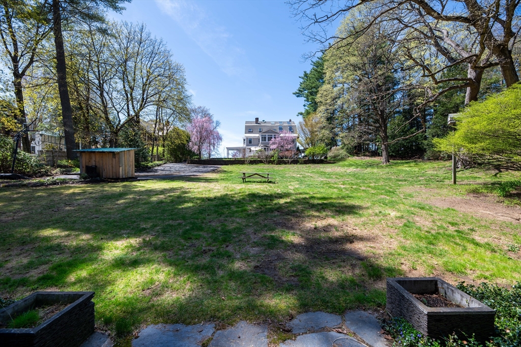29 Highland Avenue