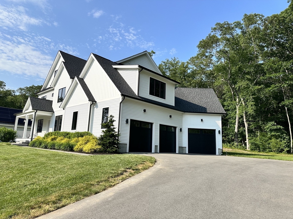 7 Liberty Ln