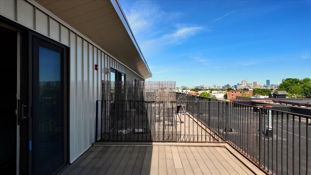533 Cambridge Street 309