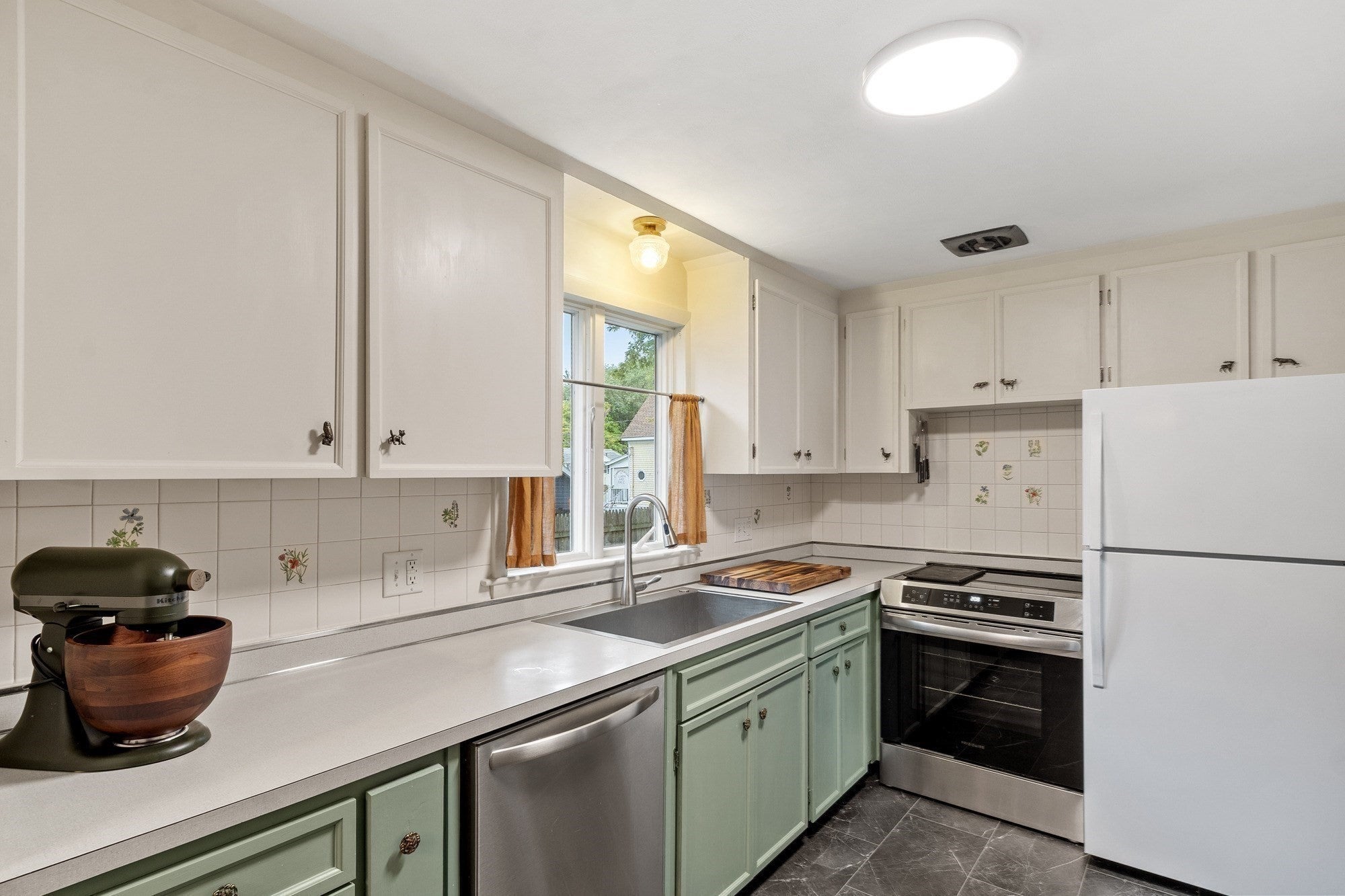 8 Grant St Ext, Framingham, MA Photo #23