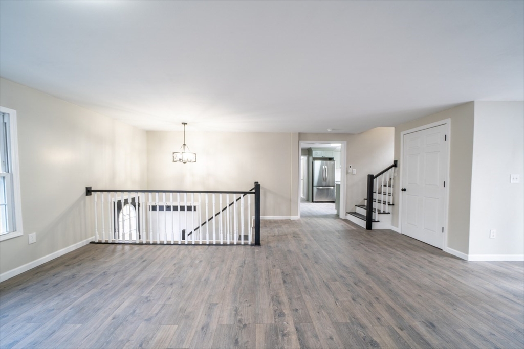 81 Taylor Rd