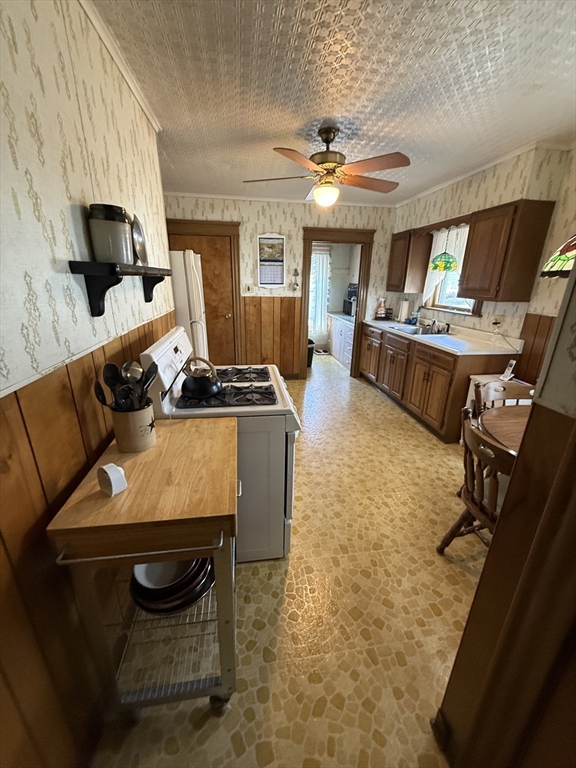 128 Silver St, Greenfield, MA Photo #19
