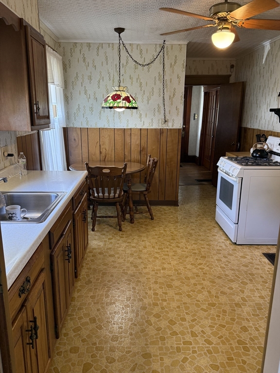 128 Silver St, Greenfield, MA Photo #16